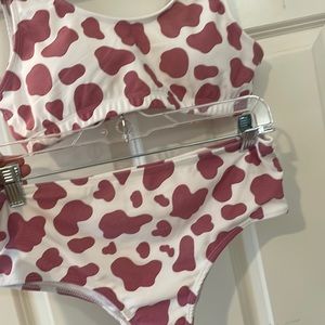 X Changing color two piece cow print swimsuit